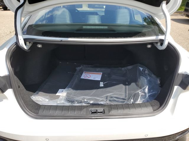 New 2026 Nissan Sentra SR w/ SR Premium Package FWD image 29
