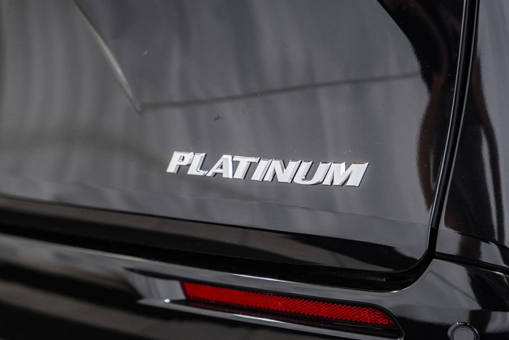 New 2026 Toyota Sienna Platinum image 7