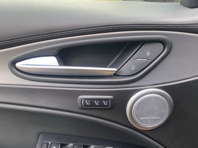 Used 2022 Alfa Romeo Stelvio Veloce image 20