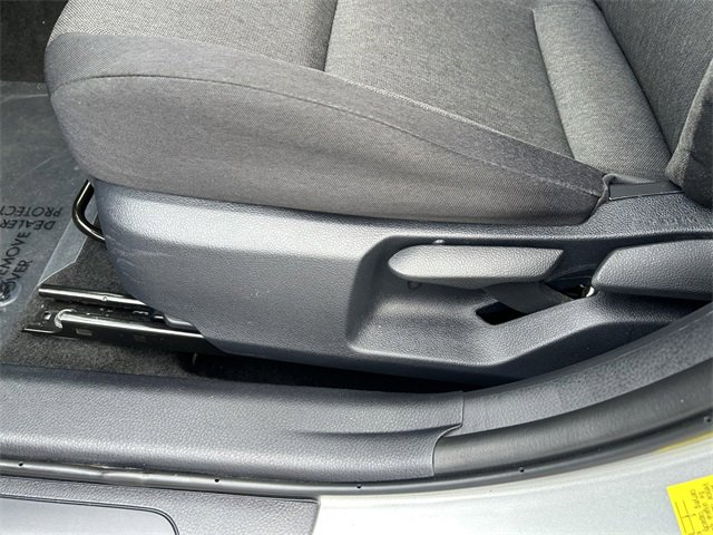 Used 2025 Toyota Camry LE image 21