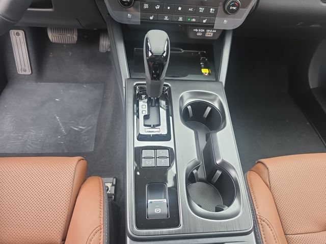 New 2026 Subaru Outback Touring AWD/4WD image 18