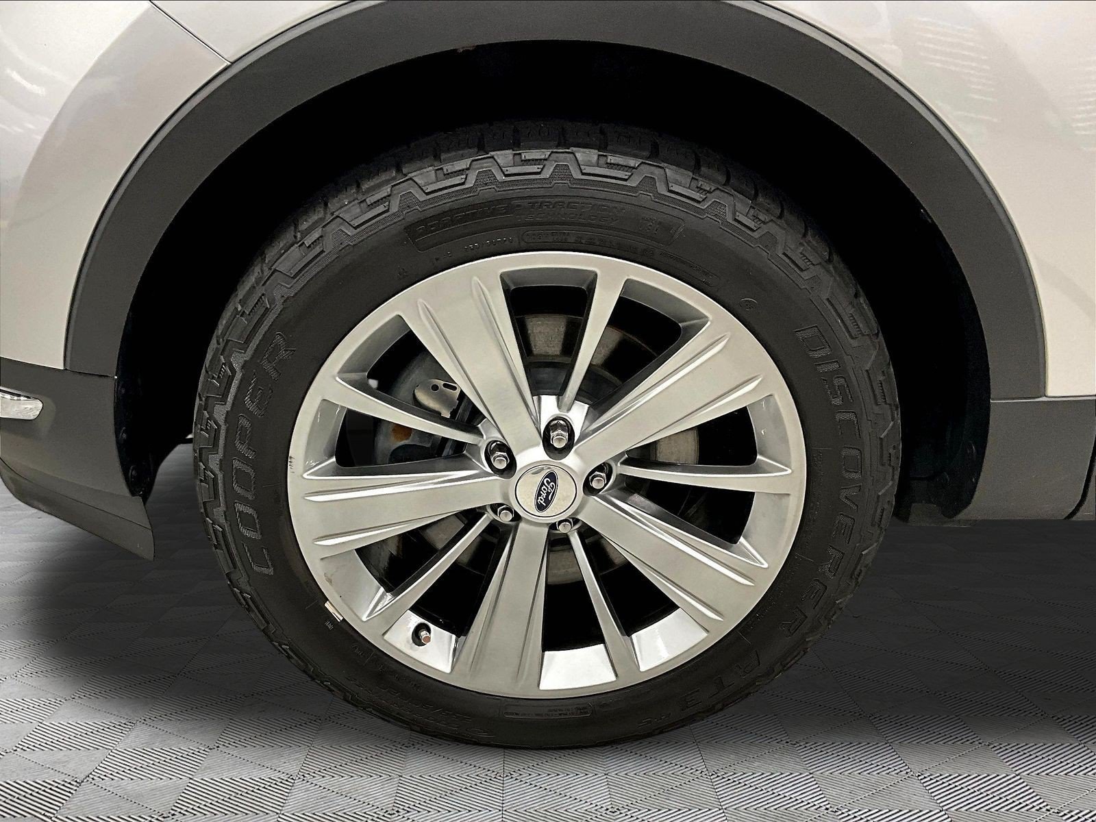 Used 2018 Ford Explorer Limited AWD/4WD image 34