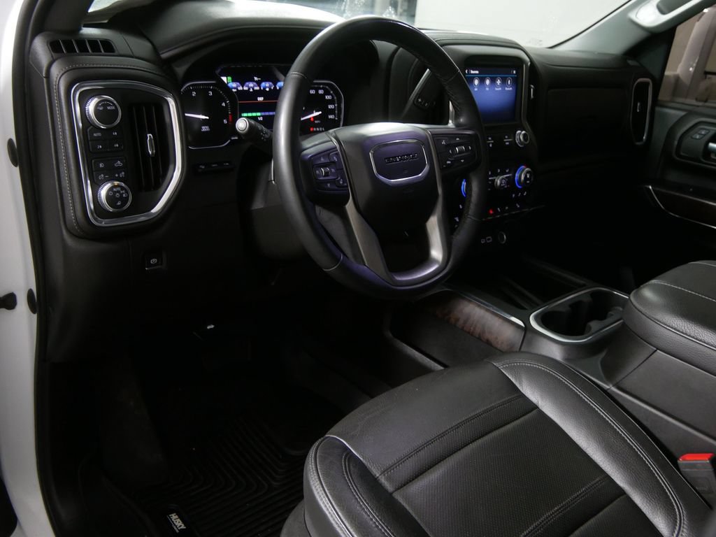 Used 2023 GMC Sierra 3500 Denali w/ Technology Package AWD/4WD image 16