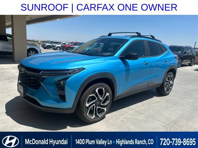 Used 2025 Chevrolet Trax RS w/ Sunroof Package FWD image 1