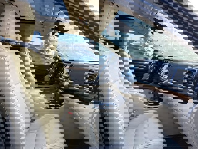 Used 2019 Toyota Highlander Limited image 16