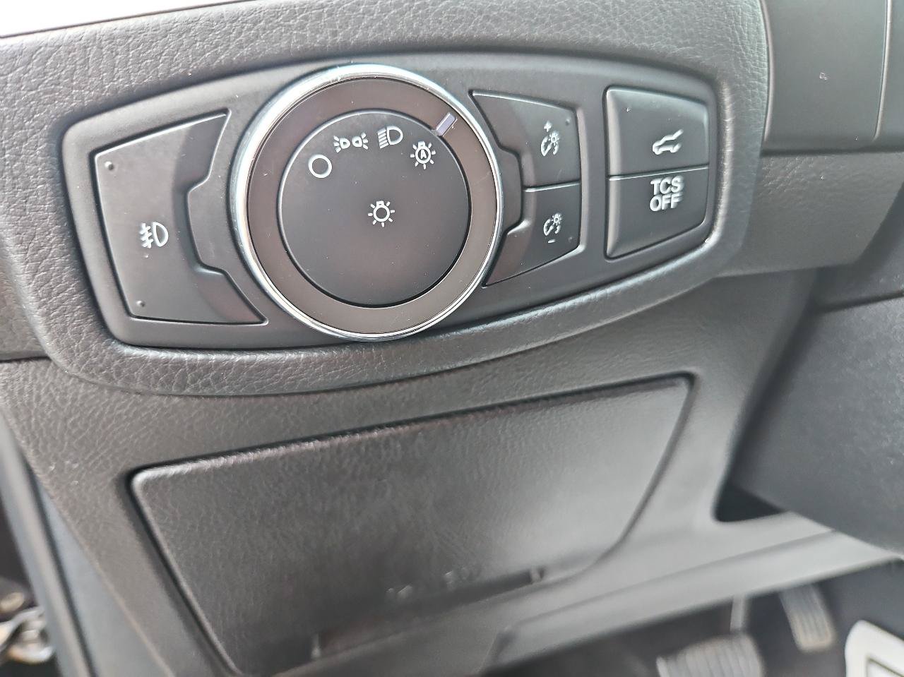 Used 2020 Ford Edge SEL w/ Convenience Package AWD/4WD image 26