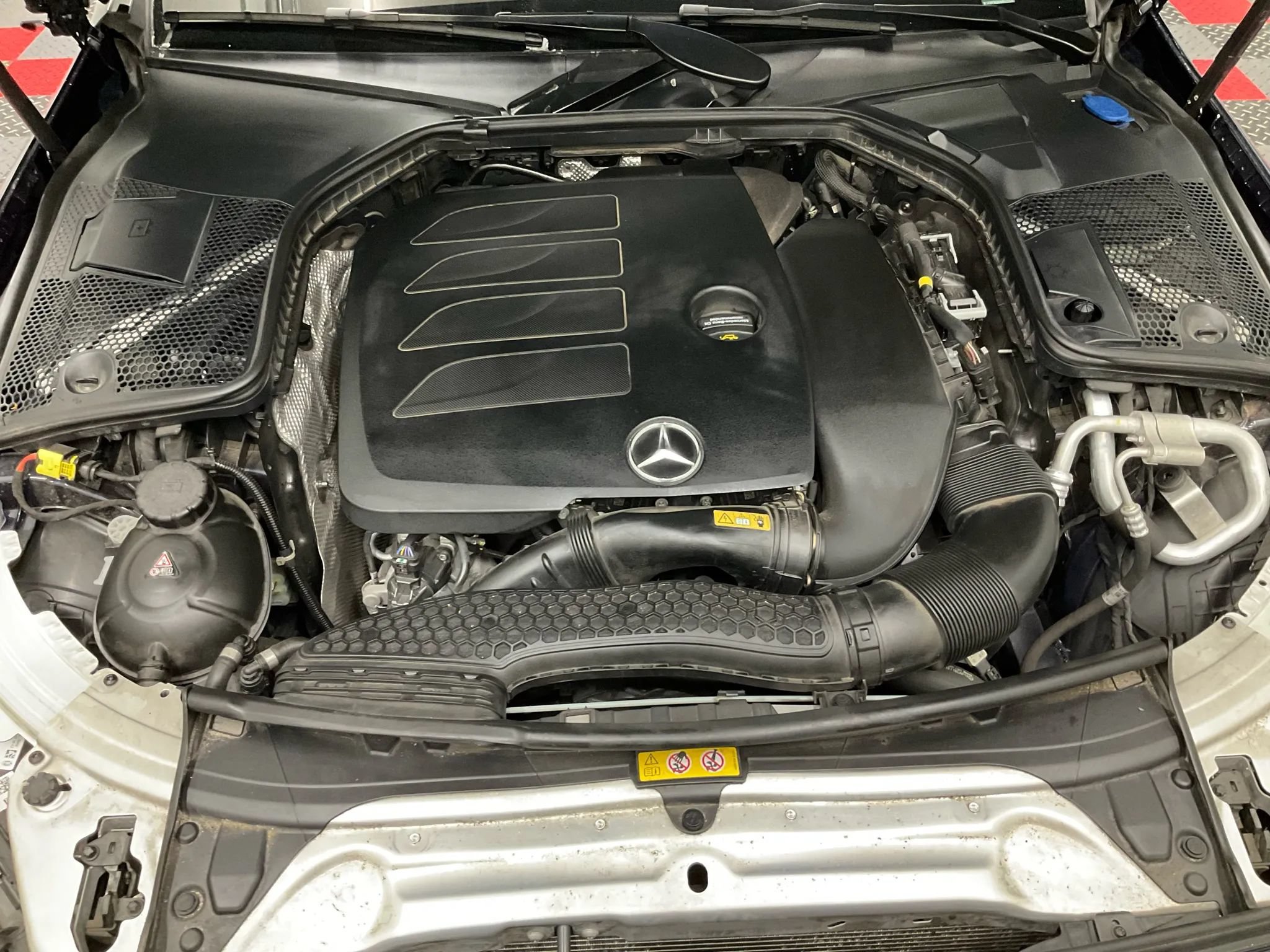 Used 2021 Mercedes-Benz C 300 Sport 4MATIC Sedan image 17