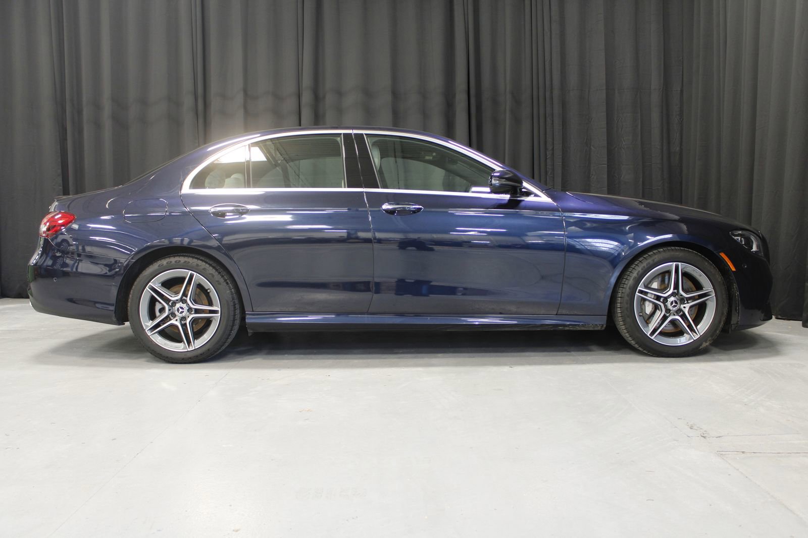 Used 2022 Mercedes-Benz E 350 4MATIC Sedan image 12