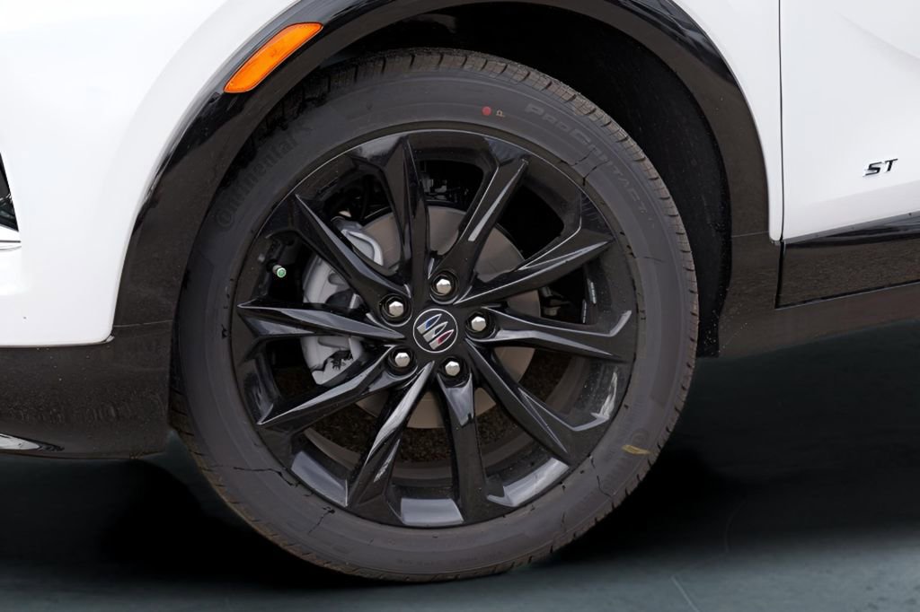 New 2026 Buick Encore GX Sport Touring w/ Advanced Technology Package FWD image 2
