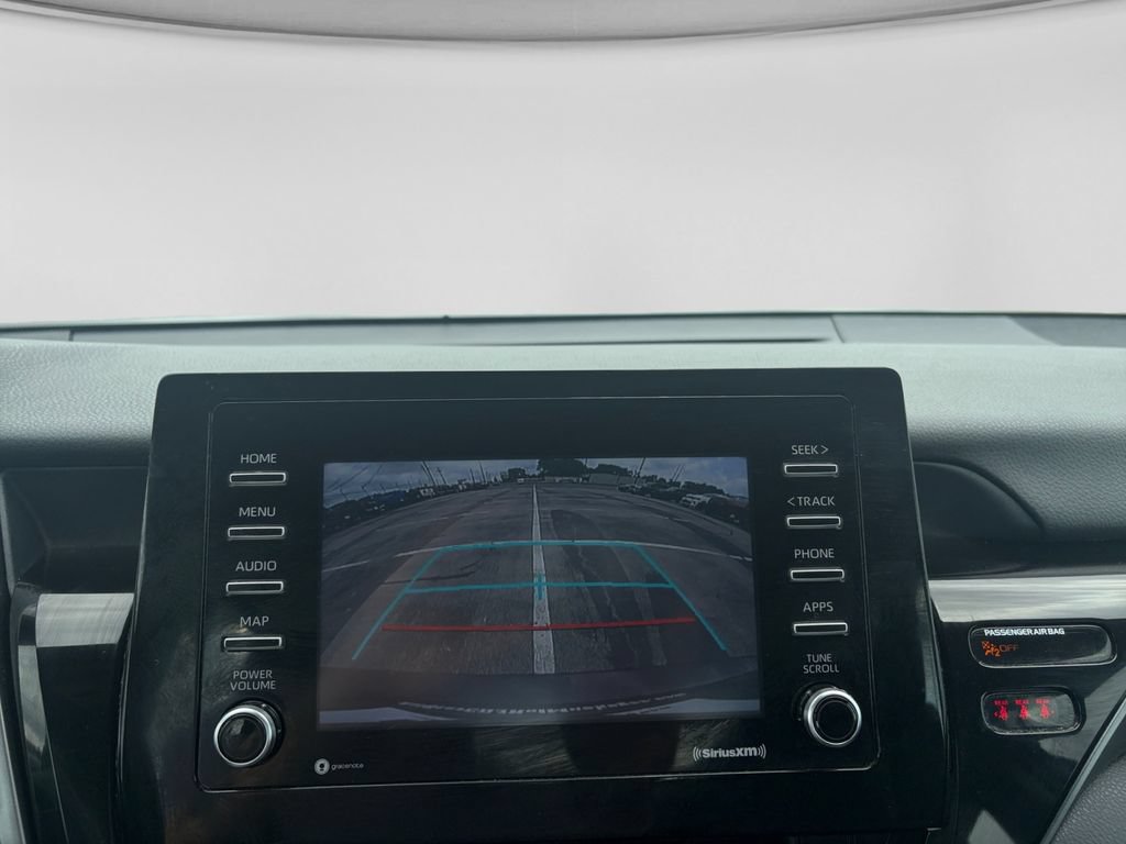 Used 2021 Toyota Camry SE FWD image 10