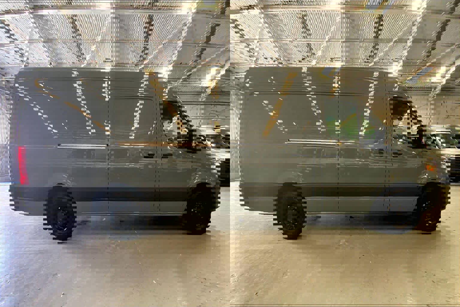 Used 2025 Mercedes-Benz Sprinter 2500 image 5