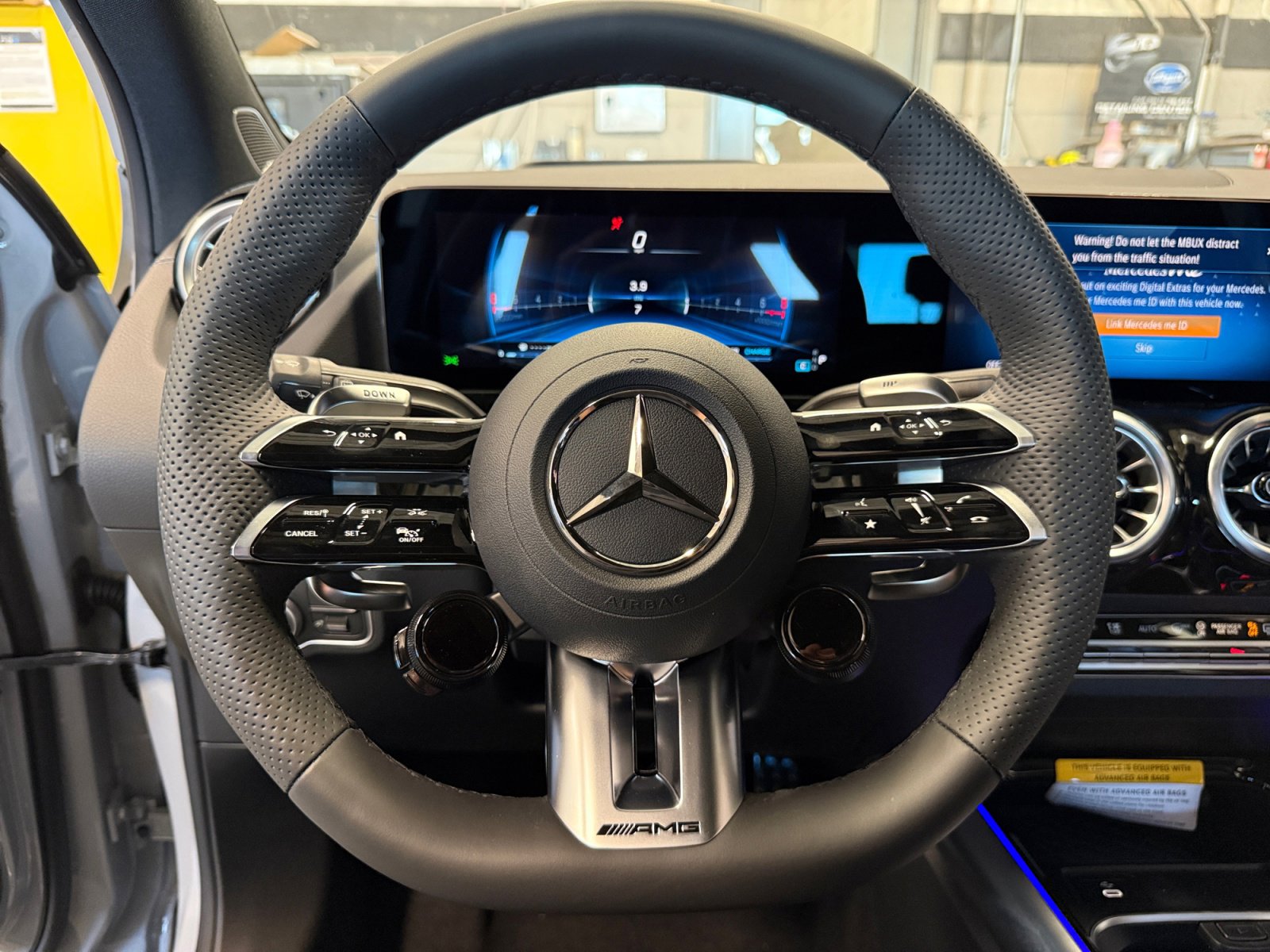 New 2026 Mercedes-Benz GLA 35 AMG 4MATIC image 9