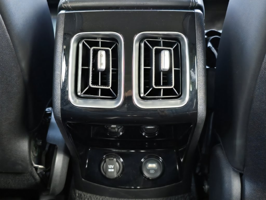 Certified 2023 Kia Sorento SX FWD image 19