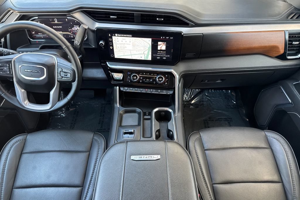 Used 2025 GMC Sierra 2500 Denali w/ Max Trailering Package AWD/4WD image 13