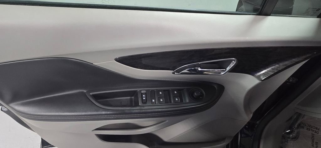 Used 2016 Buick Encore FWD image 13