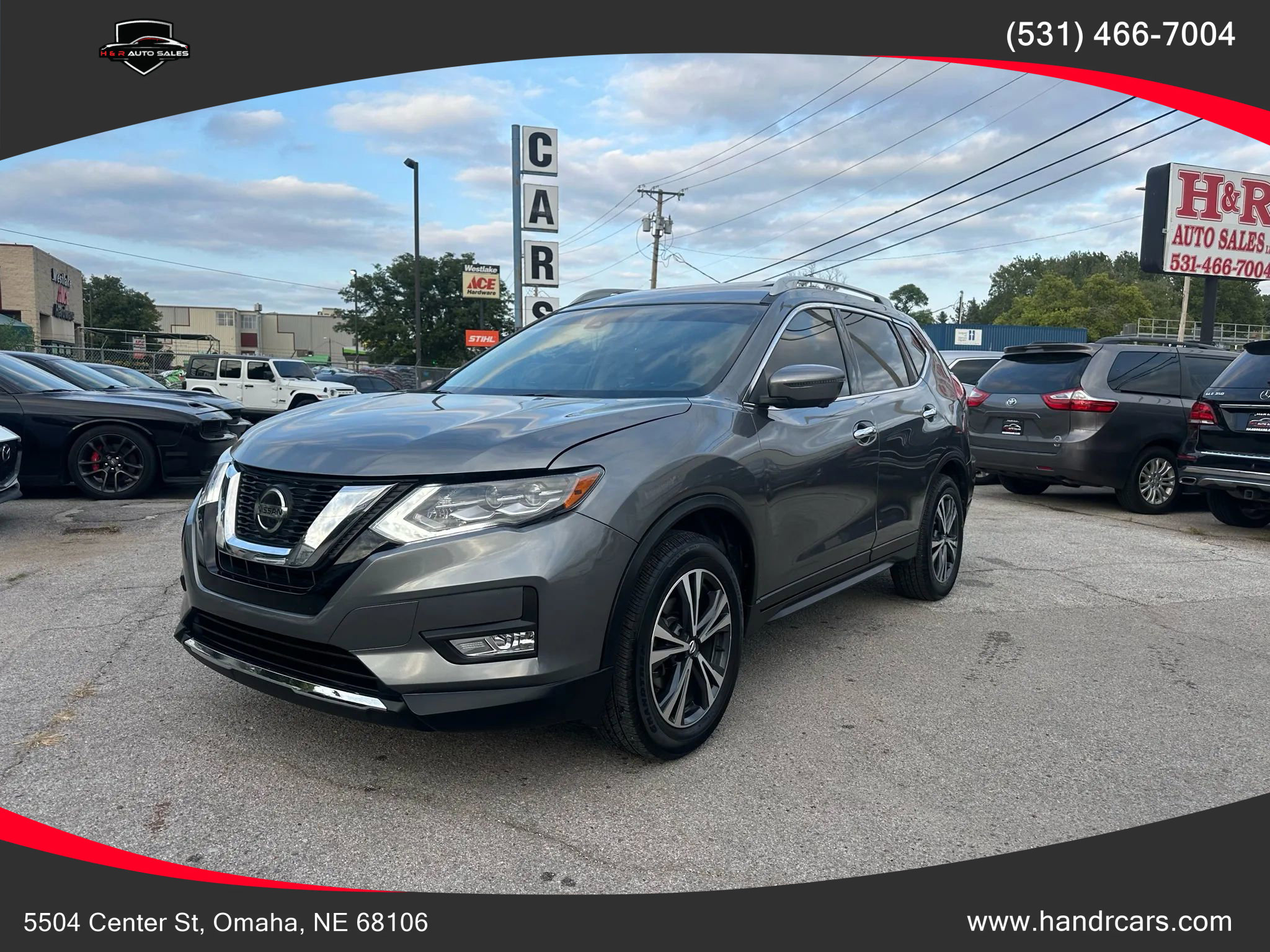 Used 2018 Nissan Rogue SL w/ Premium Package image 1
