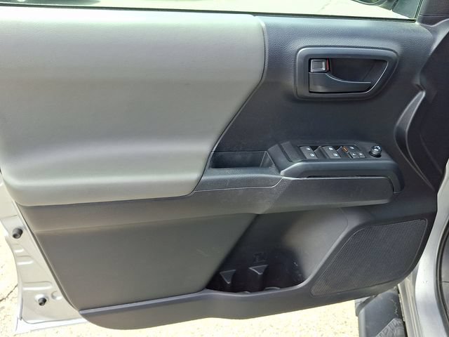 Used 2021 Toyota Tacoma SR w/ SR Convenience Package RWD image 9