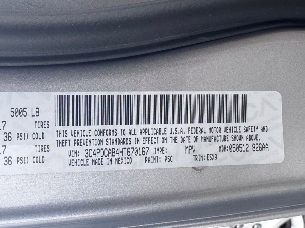 Used 2017 Dodge Journey SE image 39