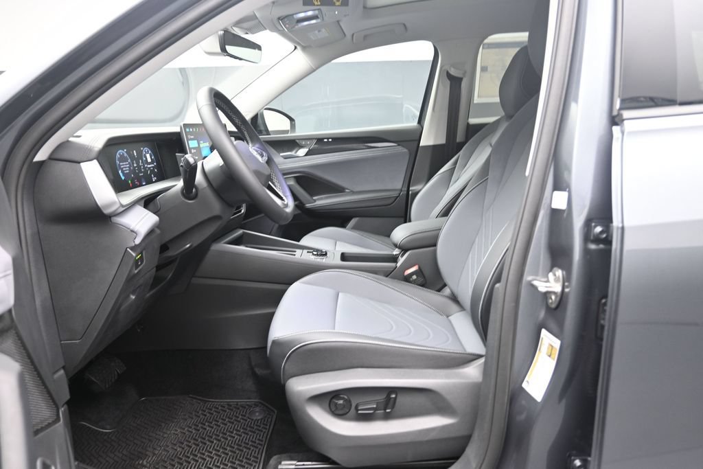 New 2026 Volkswagen Tiguan SE FWD image 16