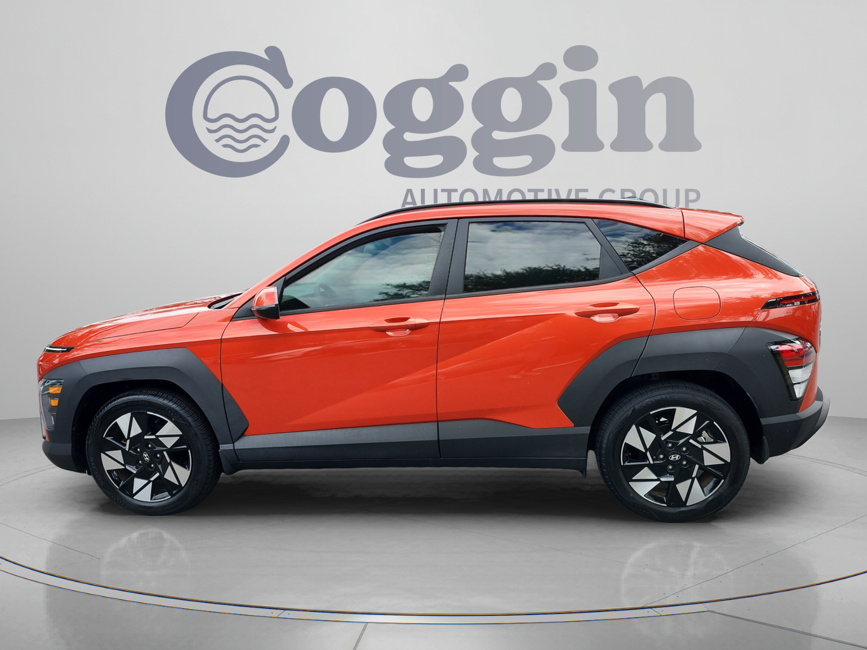 Certified 2024 Hyundai Kona SEL w/ Convenience Package FWD image 2