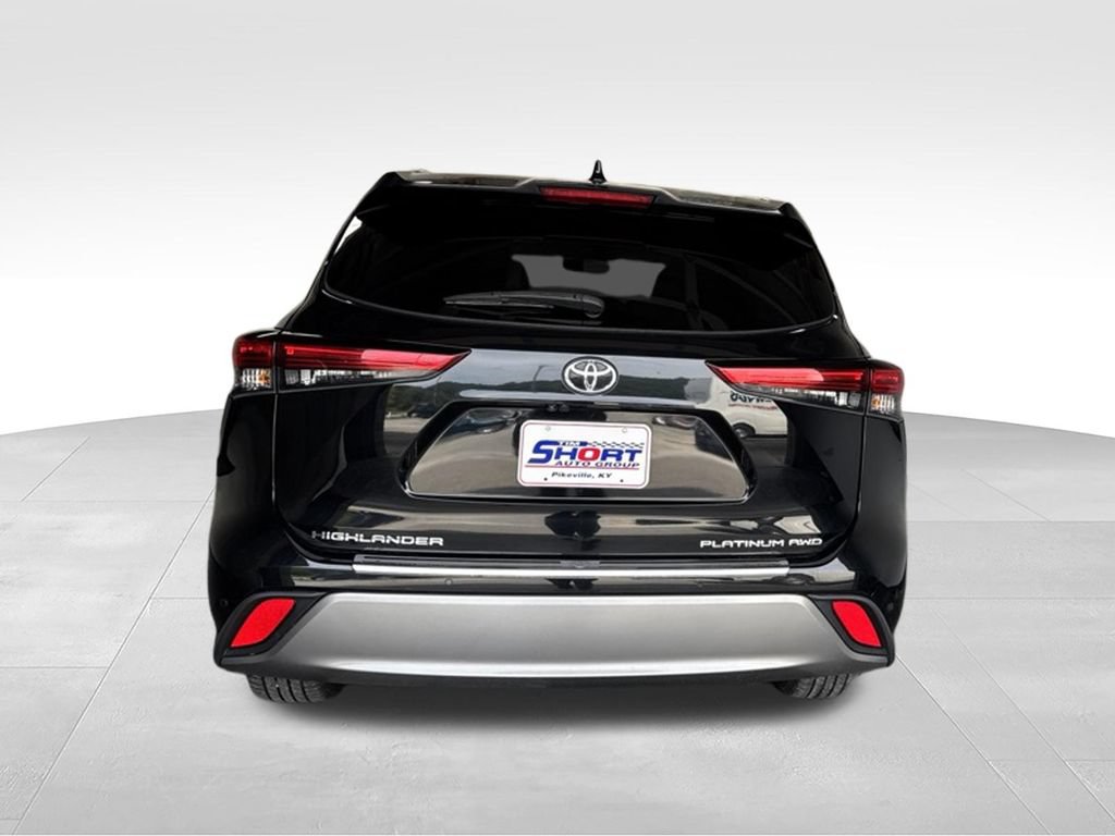 Used 2023 Toyota Highlander Platinum AWD/4WD image 5