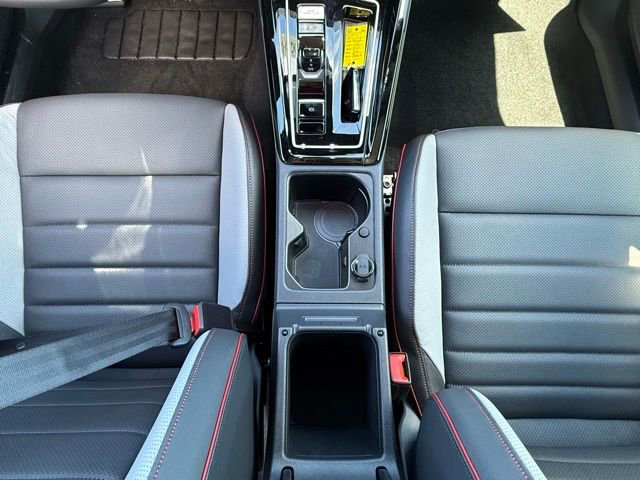 New 2025 Volkswagen GTI SE FWD image 11