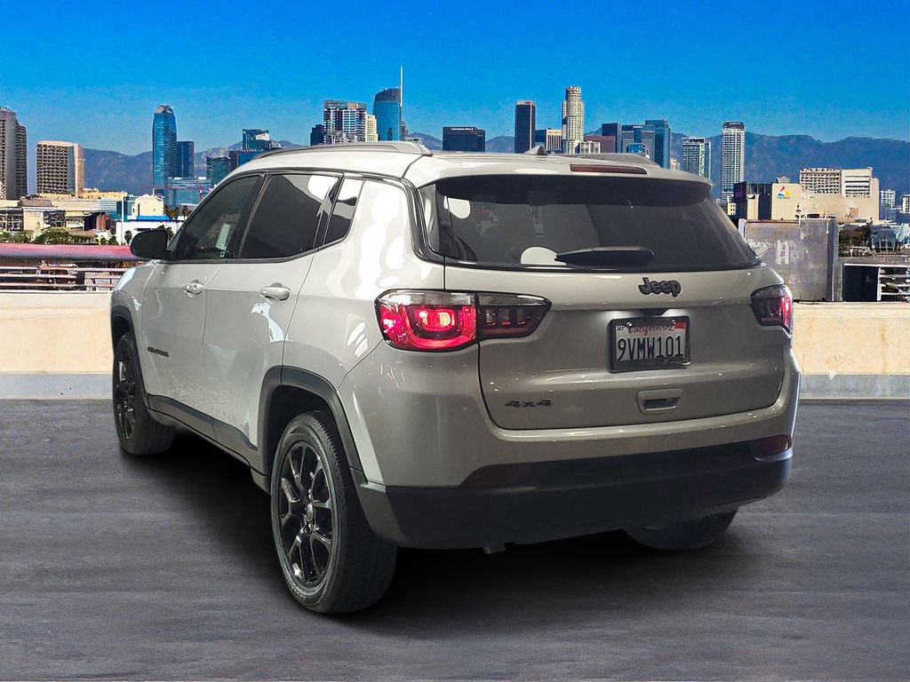 Used 2026 Jeep Compass Latitude AWD/4WD image 5