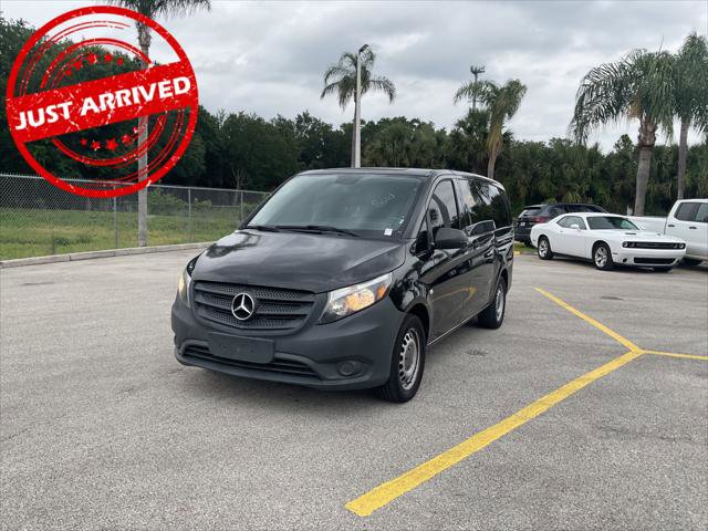 Used 2019 Mercedes-Benz Metris Passenger image 1