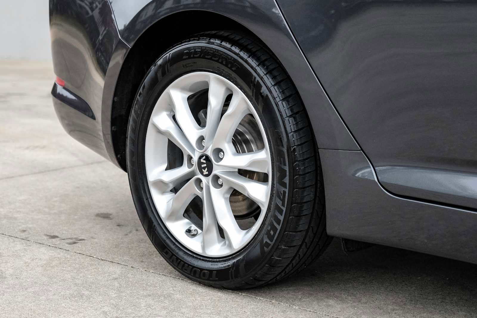 Used 2011 Kia Optima EX image 49