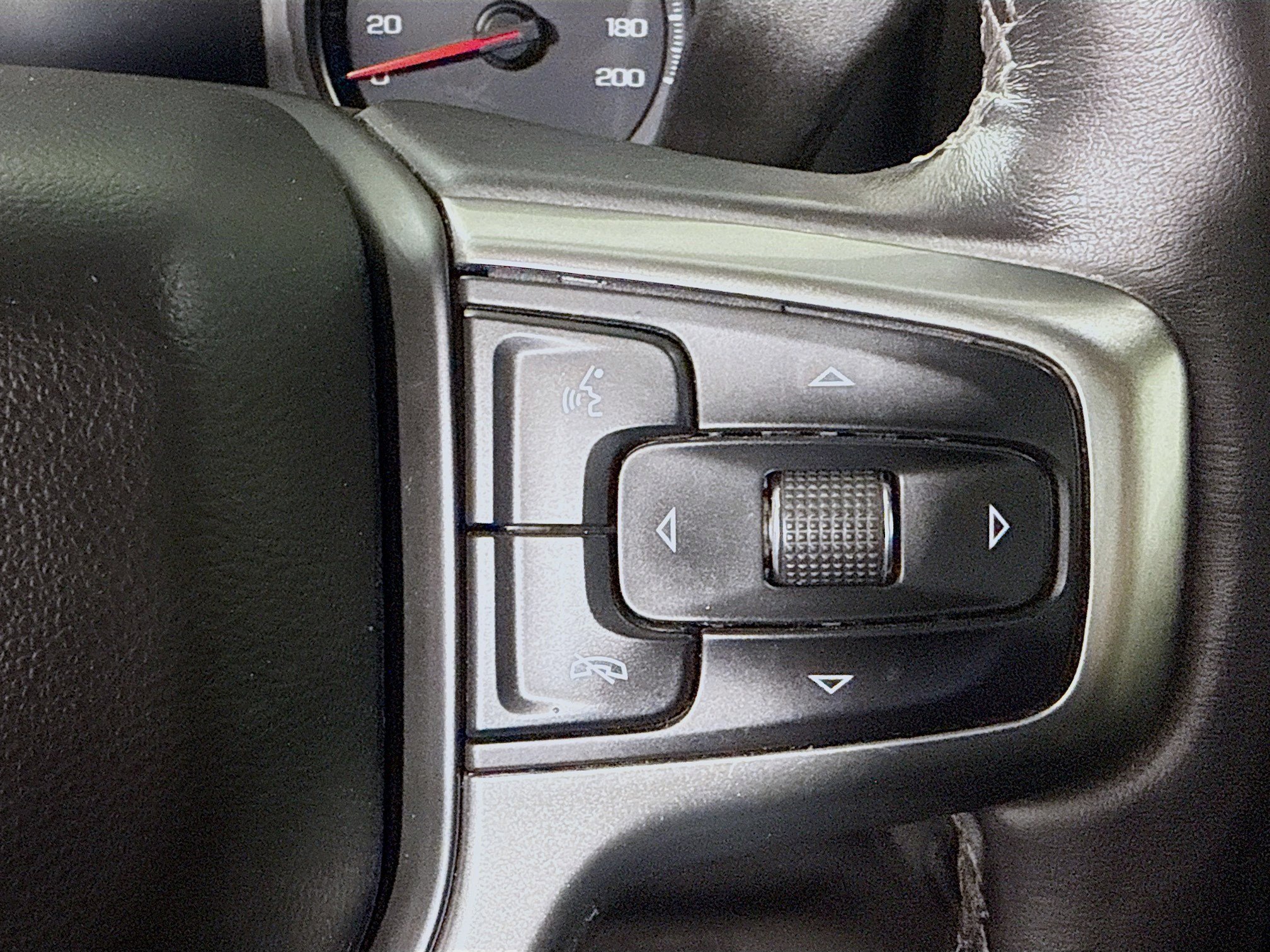 Used 2021 Chevrolet Silverado 1500 RST w/ Z71 Off-Road Package image 15