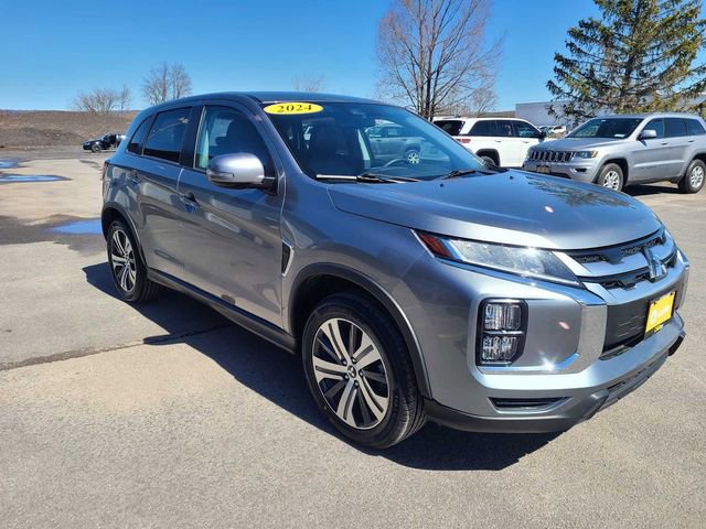 Used 2024 Mitsubishi Outlander Sport SE image 4