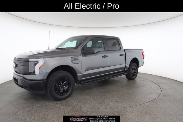 Used 2025 Ford F150 Lightning Pro w/ Max Trailer Tow Package AWD/4WD image 3