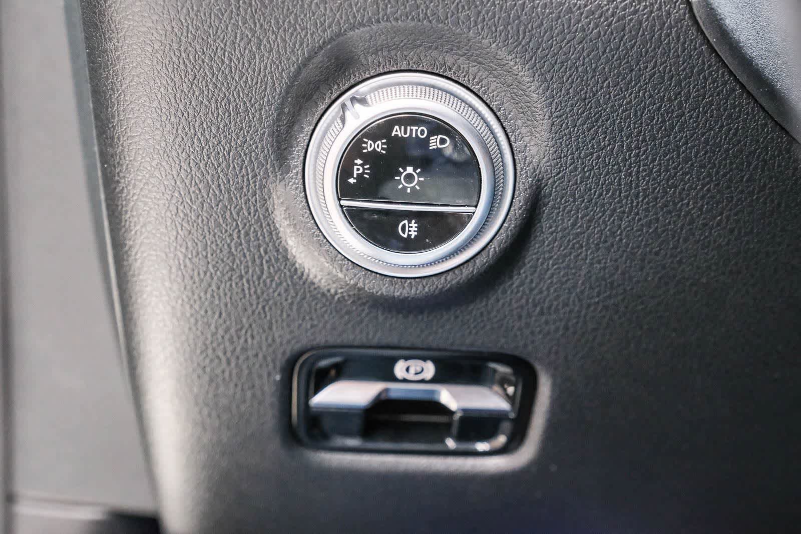 Certified 2023 Mercedes-Benz C 300 Sedan image 29