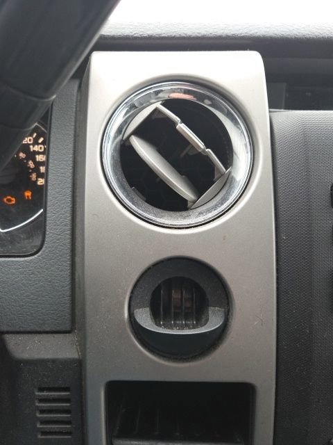 Used 2011 Ford F150 XLT w/ XTR Pkg image 28