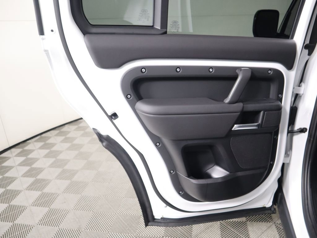 New 2025 Land Rover Defender 110 S image 28