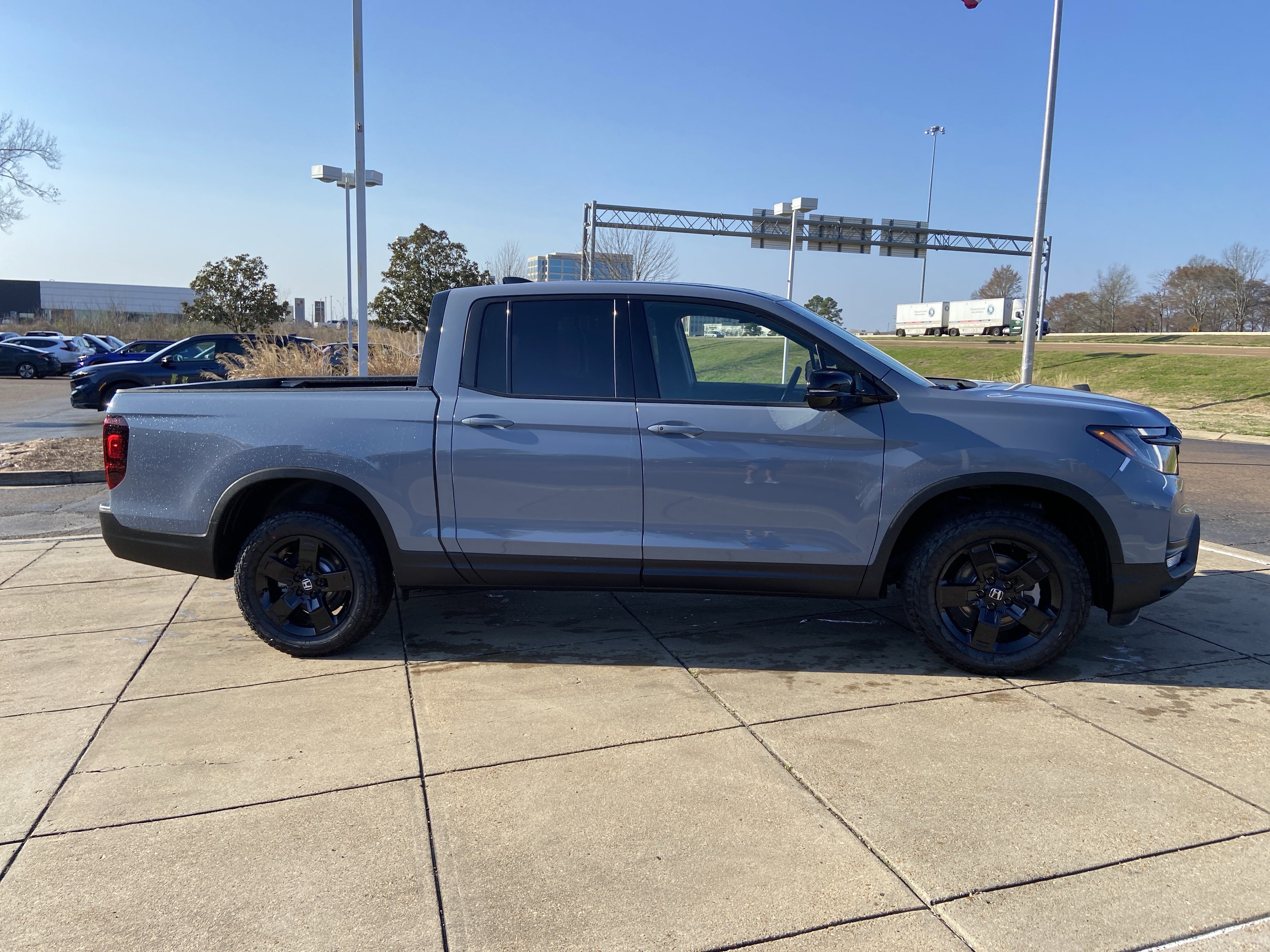 New 2026 Honda Ridgeline Black Edition image 12