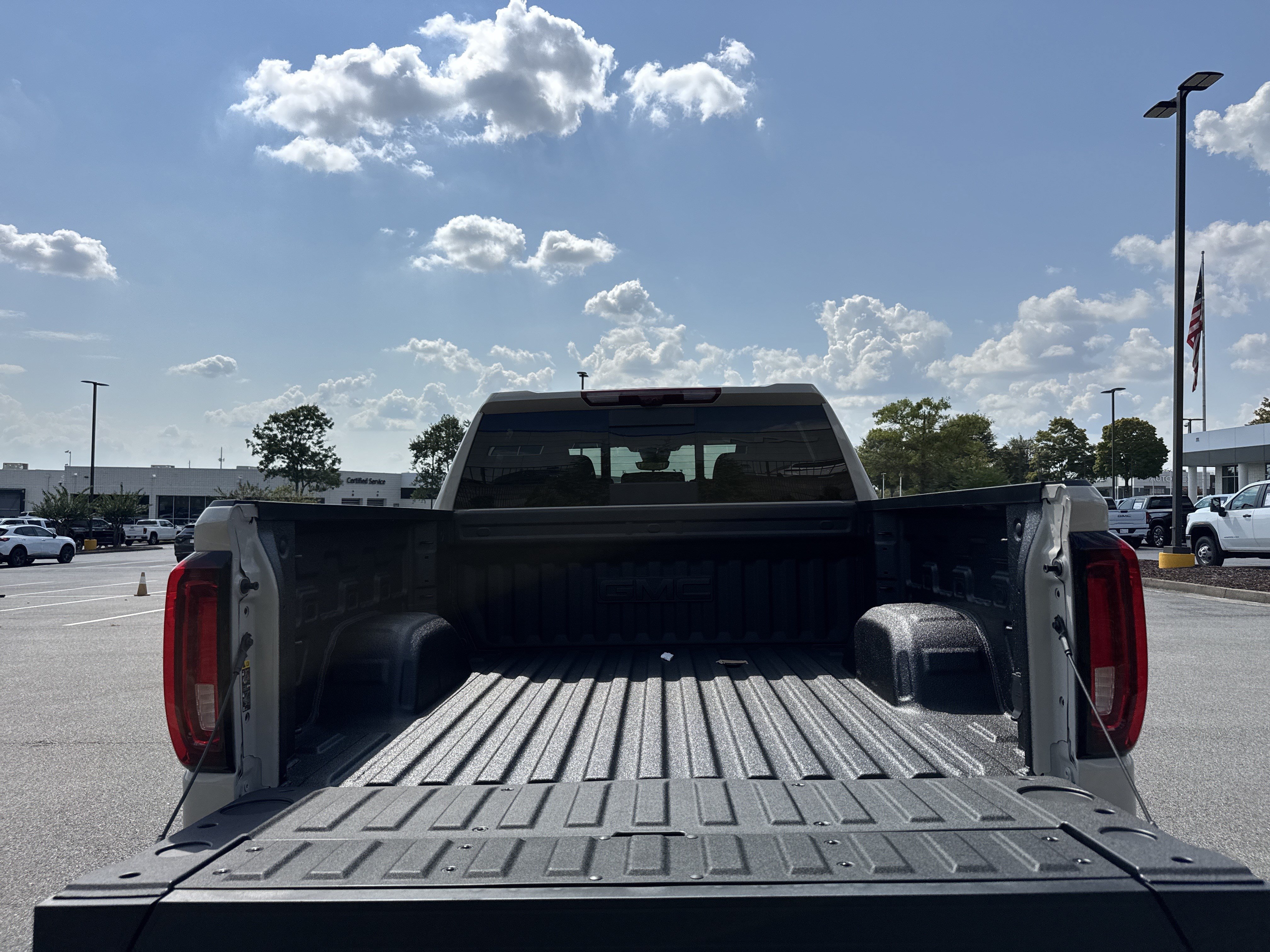 New 2026 GMC Sierra 1500 AT4 w/ AT4 Premium Package AWD/4WD image 35
