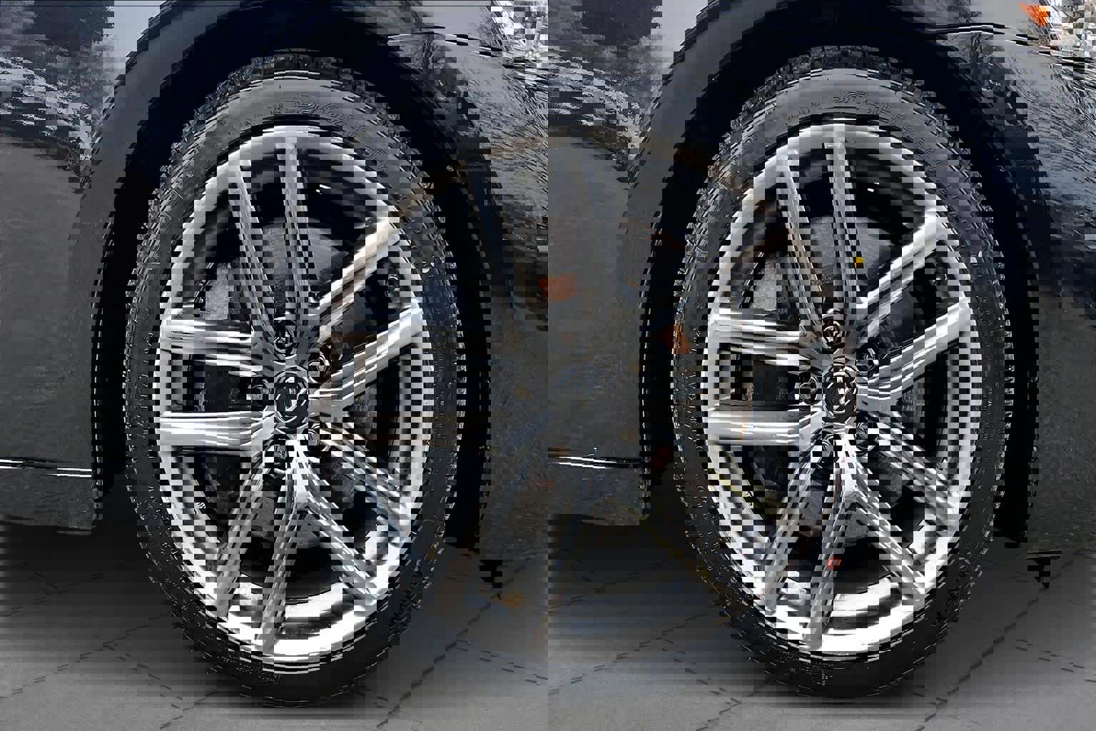 Used 2020 Lexus IS 300 F Sport w/ F Sport Package image 11