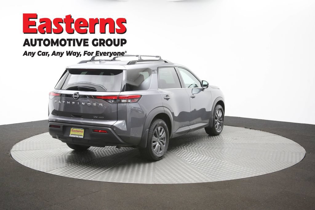 Used 2024 Nissan Pathfinder SV AWD/4WD image 38