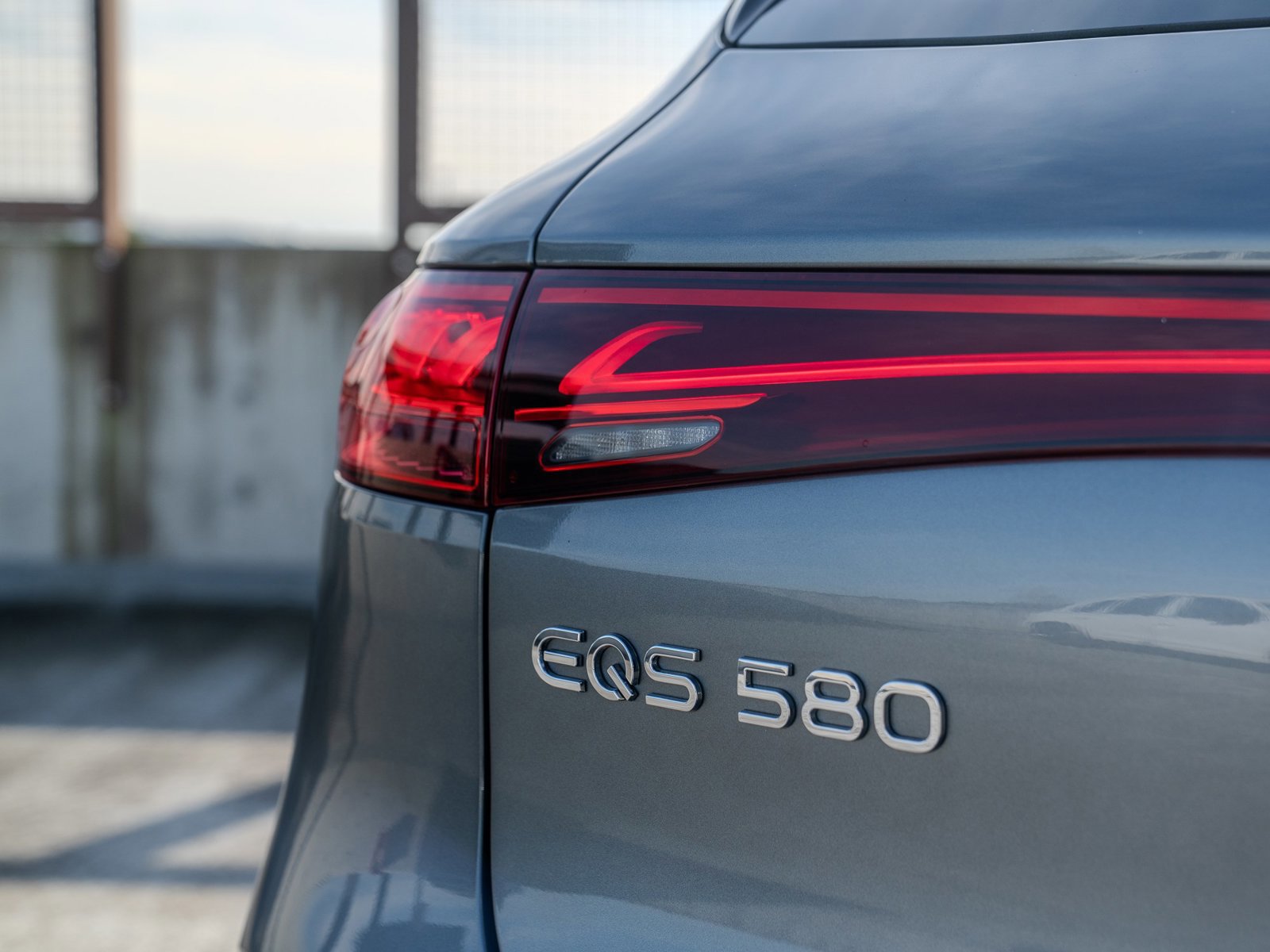 Used 2025 Mercedes-Benz EQS 580 4MATIC SUV image 13