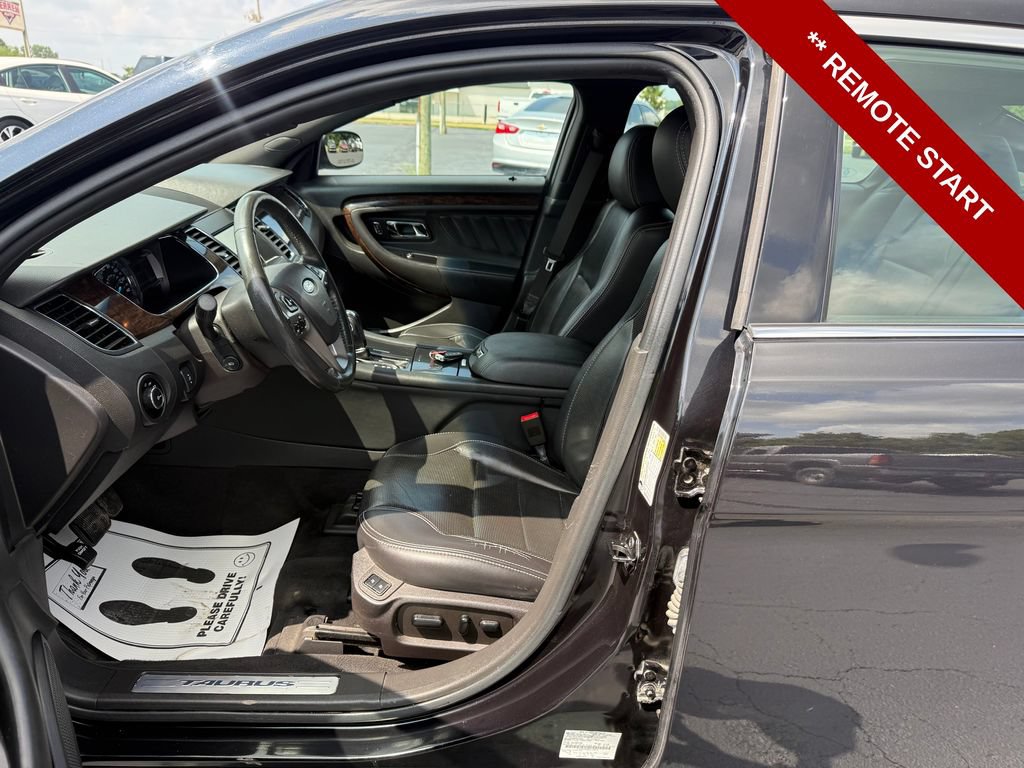 Used 2019 Ford Taurus Limited FWD image 12