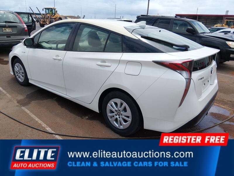 Used 2016 Toyota Prius Two FWD image 5