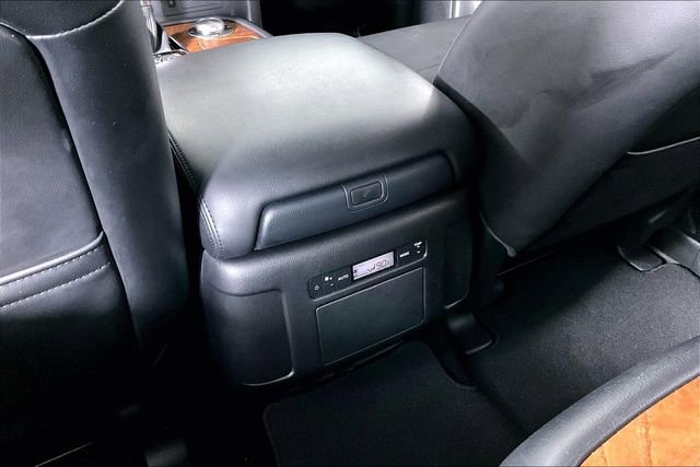 Used 2024 Nissan Armada SL w/ Captain's Chairs Package image 36