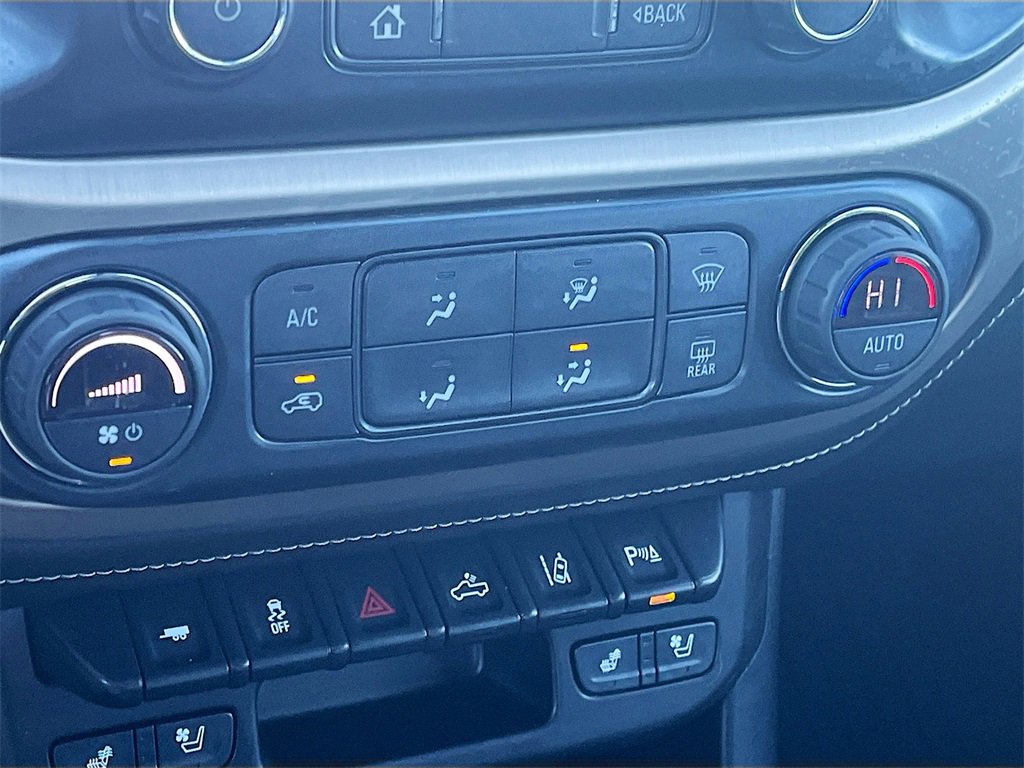 Used 2021 GMC Canyon Denali image 16