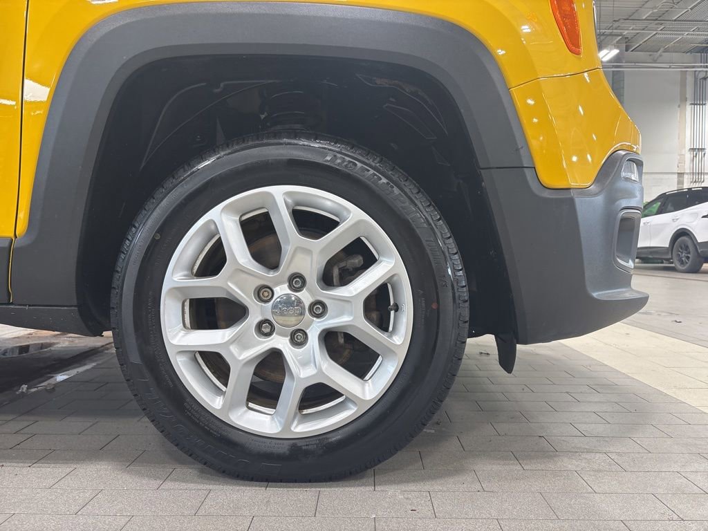 Used 2017 Jeep Renegade Latitude image 26