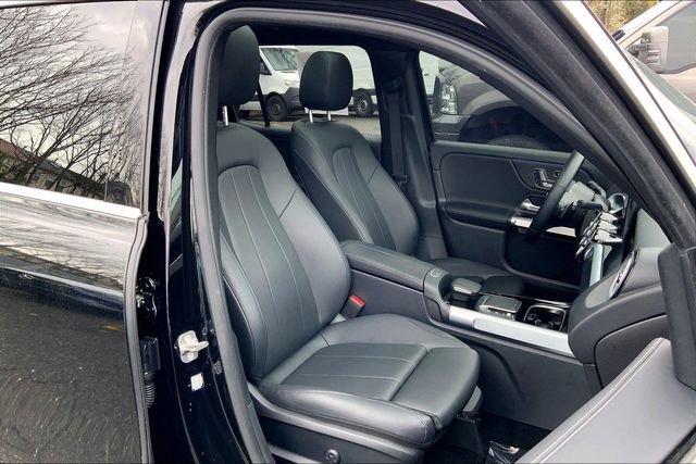Certified 2023 Mercedes-Benz GLB 250 4MATIC image 7