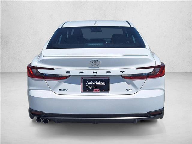 Used 2025 Toyota Camry SE FWD image 6