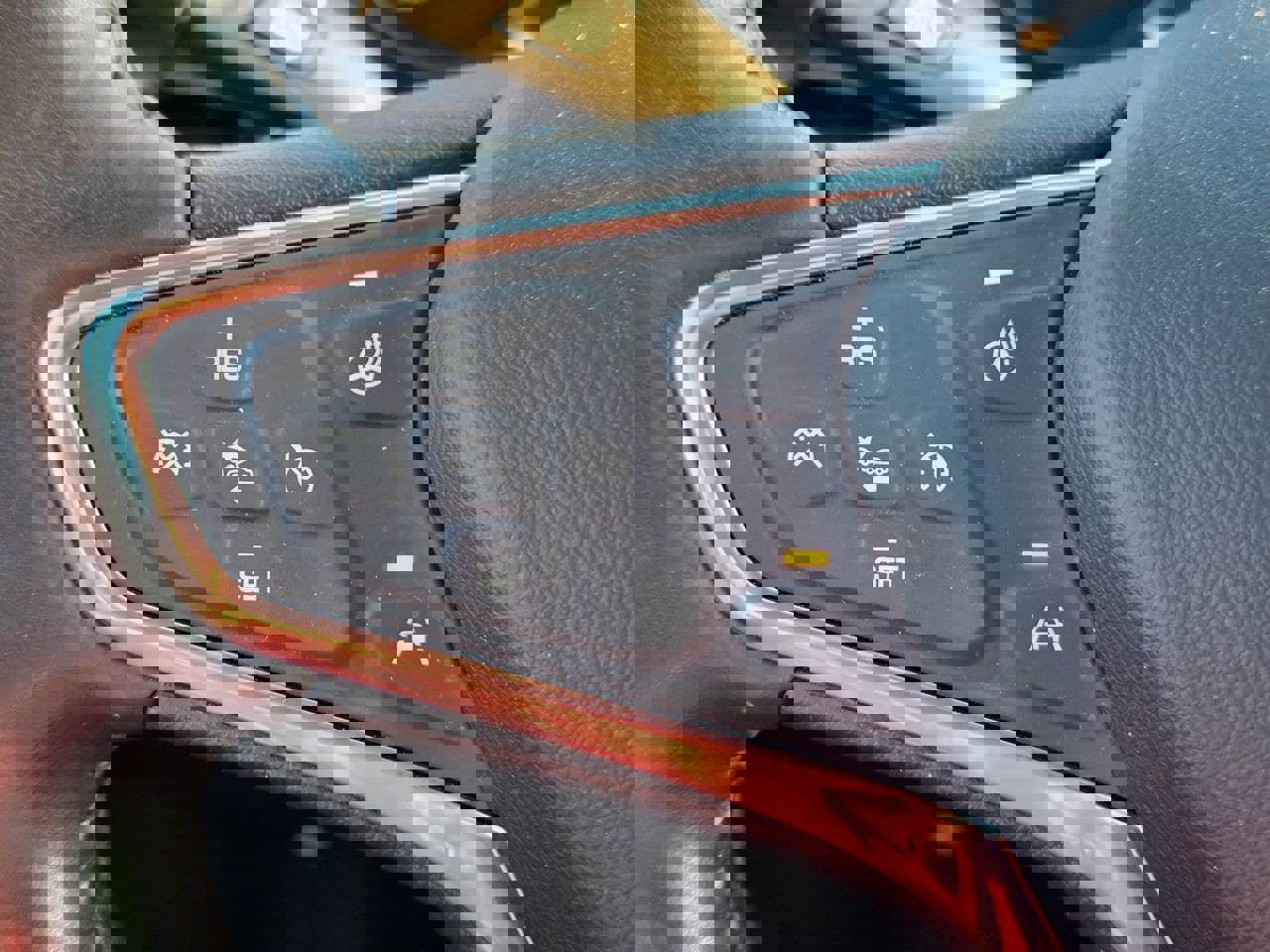 Used 2021 Chevrolet Equinox Premier image 16