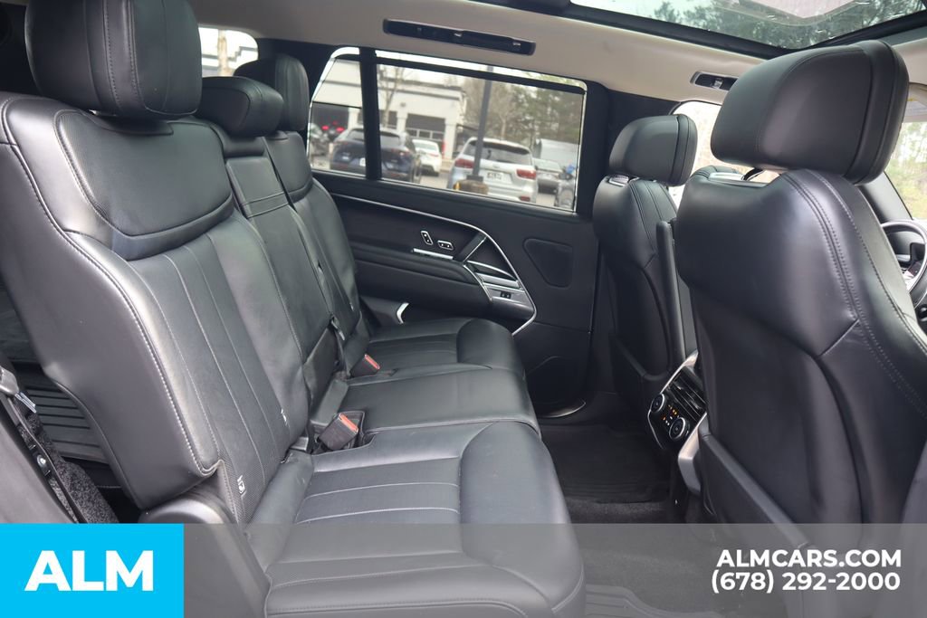 Used 2025 Land Rover Range Rover Long Wheelbase SE image 28