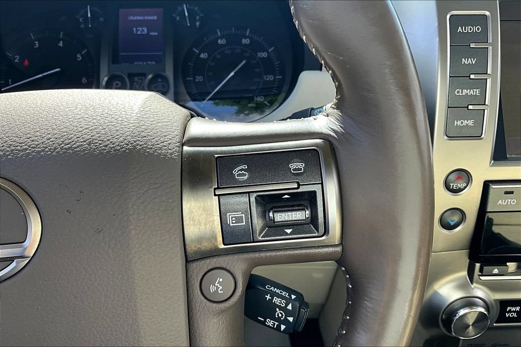 Used 2018 Lexus GX 460 Luxury w/ Preferred Accessory Package AWD/4WD image 12